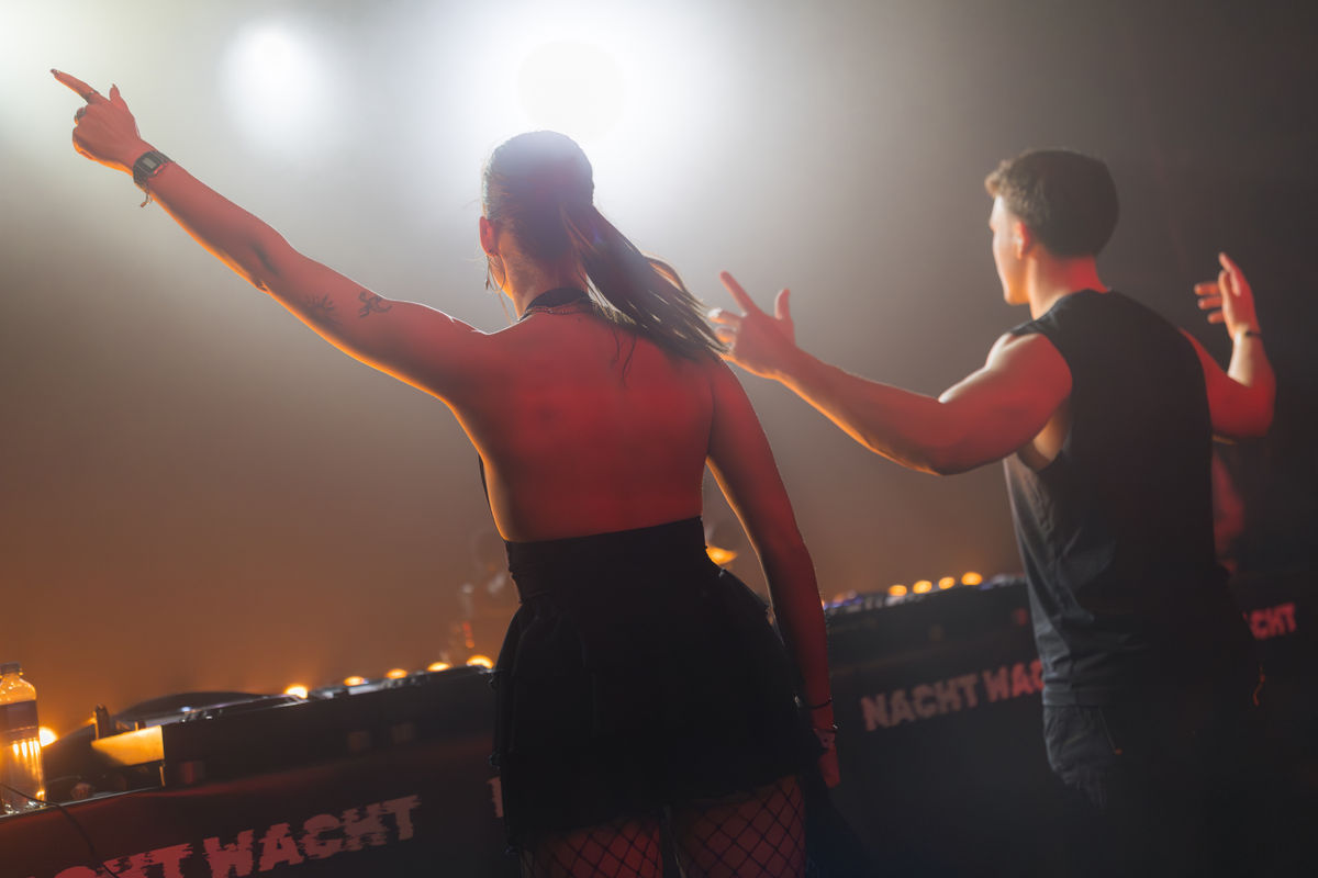 Loading... just a sec